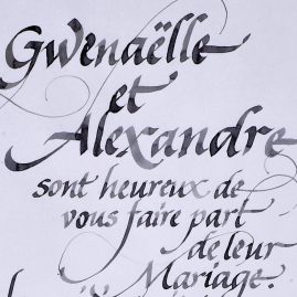 détail de calligraphie de faire-part au calame